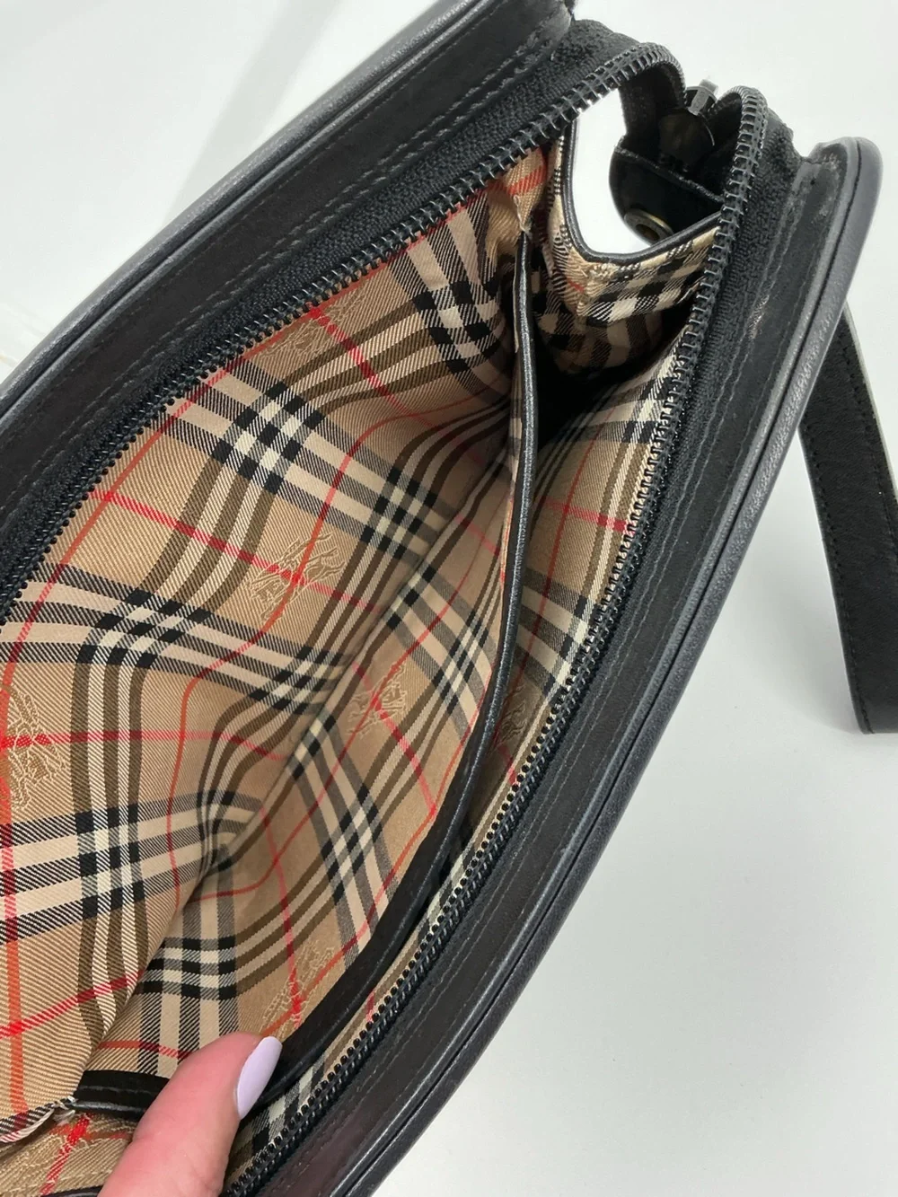 Burberrys Vintage Black Leather Nova Check Wristlet Clutch Pouch